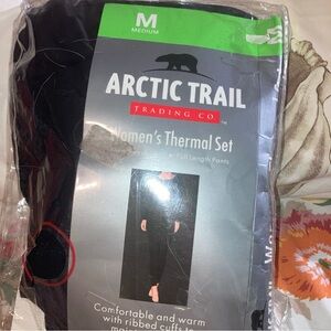 Arctic Trail Trading Co. Women's Thermal Set - Black-Size Medium 2 Pieces NWTS